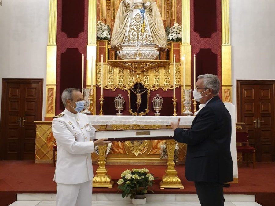 ACTO DE ENTREGA DEL BASTÓN DE MANDO DE LA COMANDANCIA NAVAL DE HUELVA A NTRA. SRA. DE LA ESPERANZA CORONADA.