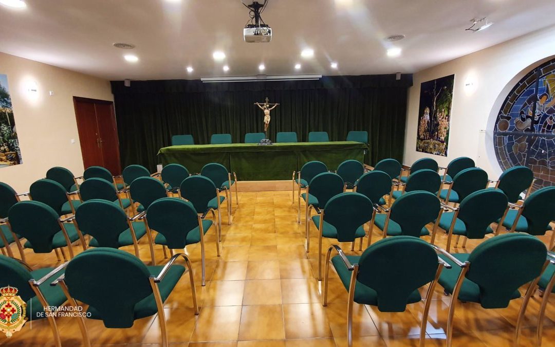 FOTOGRAFÍAS DEL NUEVO SALÓN DE ACTOS DE LA HERMANDAD DE LA ESPERANZA.