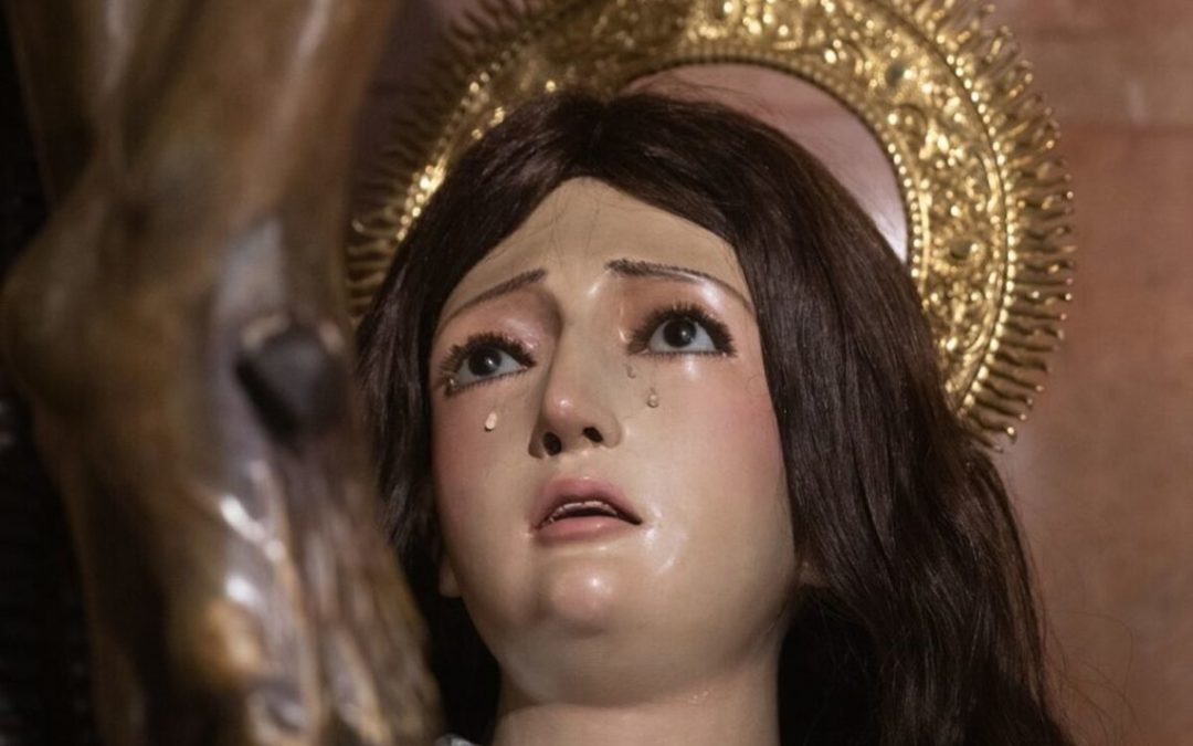 SANTA MARÍA MAGDALENA: “125 AÑOS A LOS PIES DEL STMO. CRISTO DE LA EXPIRACIÓN”