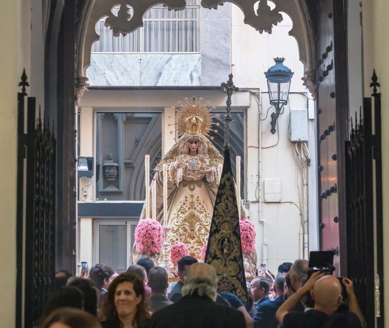 GALERÍA FOTOGRÁFICA (I). TRASLADO DE NUESTROS SAGRADOS TITULARES A LA MILAGROSA