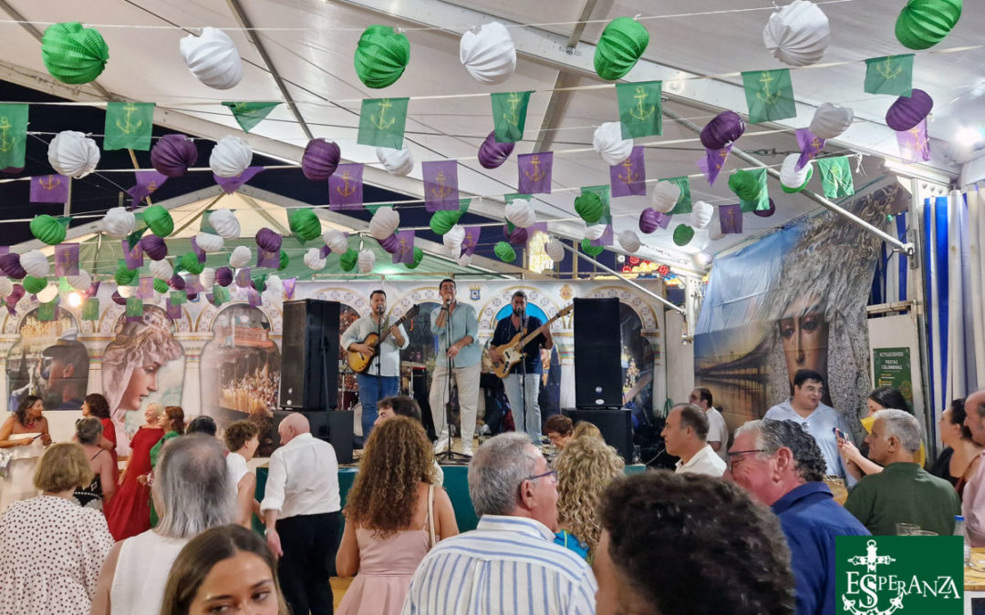 CENA DE HERMANDAD EN LAS FIESTAS COLOMBINAS